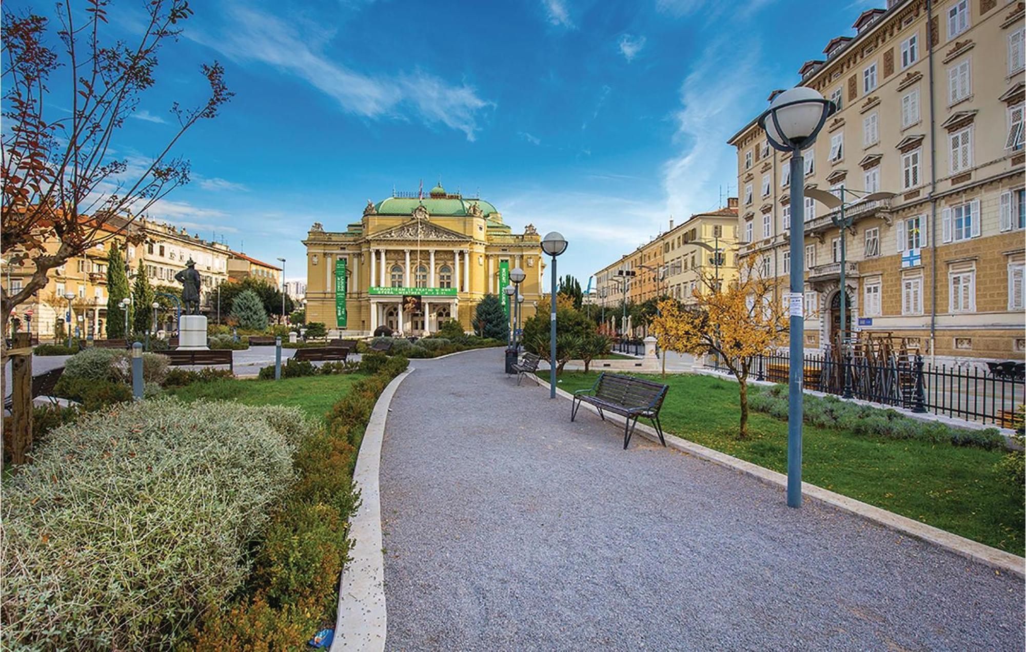 2 Bedroom Amazing Apartment In Rijeka Exterior photo